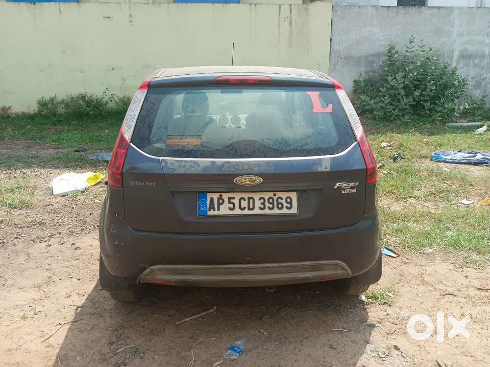 Ford Figo 2012 Diesel 128000 Km Driven