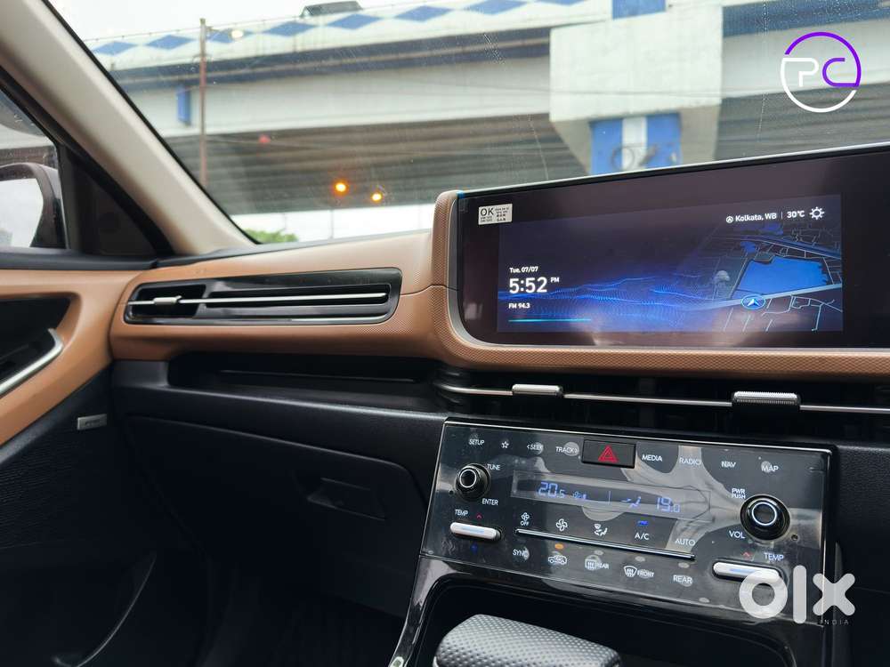 Hyundai Alcazar Platinum (o) 7 Str 1.5 Petrol Dct, 2024, Petrol