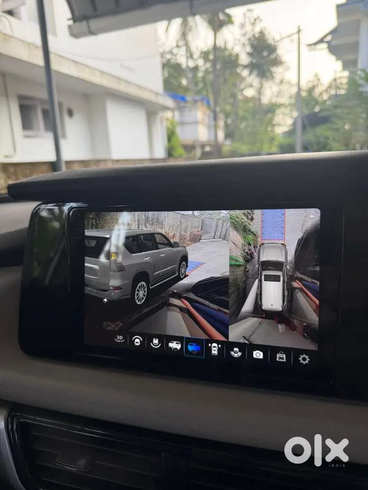 Mahindra Xuv700 Petrol Mt 2022