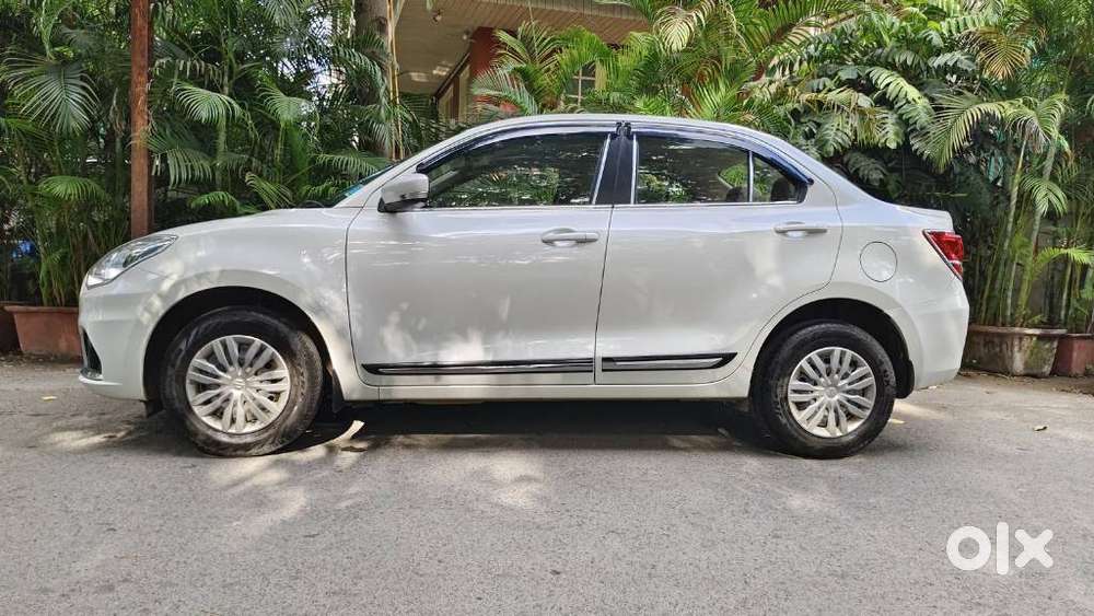 Maruti Suzuki Dzire 1.2 Vxi, 2022, Petrol