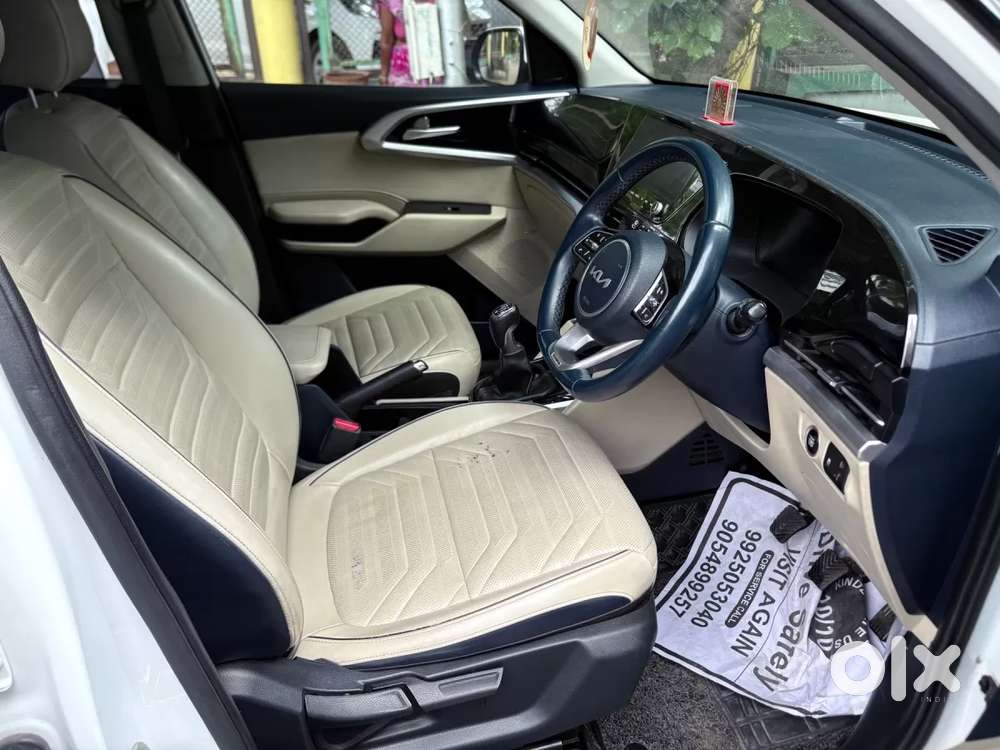 Kia Carens 1.4 Luxury Plus 6 Str, 2022, Petrol