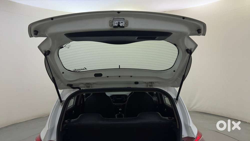 Hyundai Grand I10 1.2 Kappa Sportz, 2016, Petrol