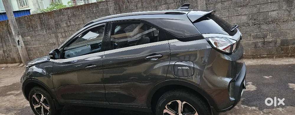 Tata Nexon 2024 Petrol Well Maintained