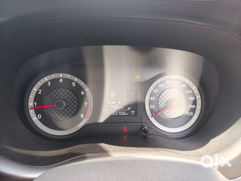 Hyundai Aura, 2020, Petrol