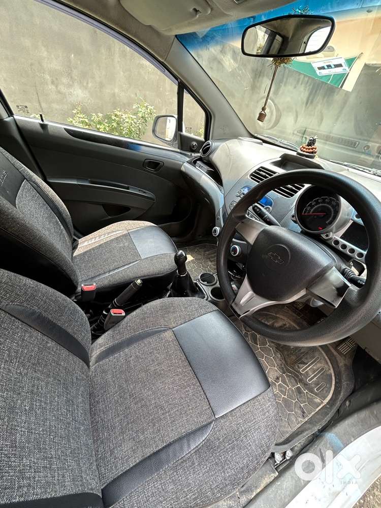Chevrolet Beat Petrol 2010