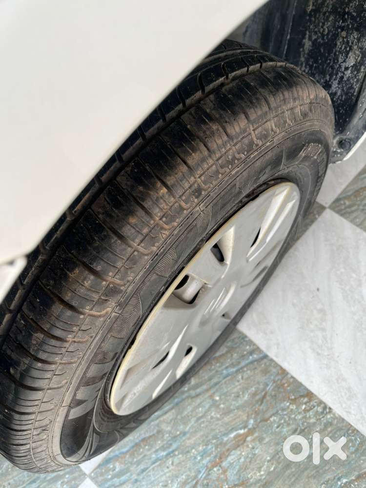 Maruti Suzuki Swift Dzire 2015