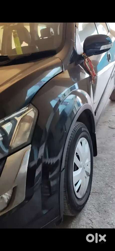 Mahindra Xuv500 2018   Time To Time Service H      Mahindra Se