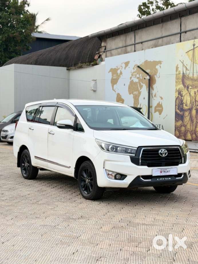 Toyota Innova Crysta 2.4 V, 2017, Diesel