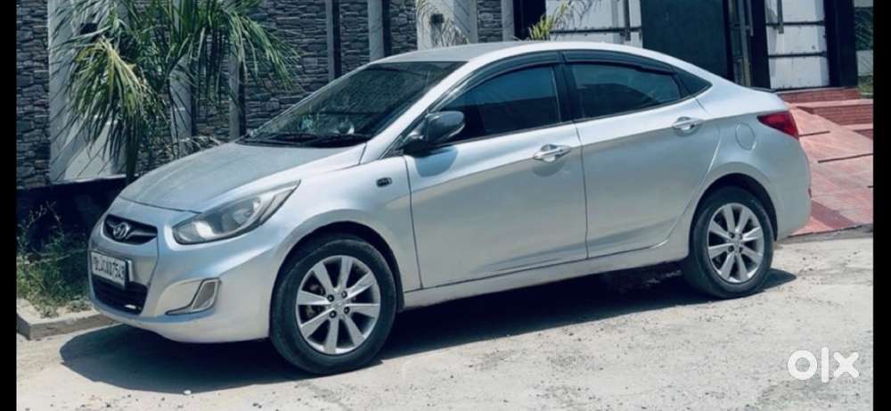 Hyundai Fluidic Verna 2013