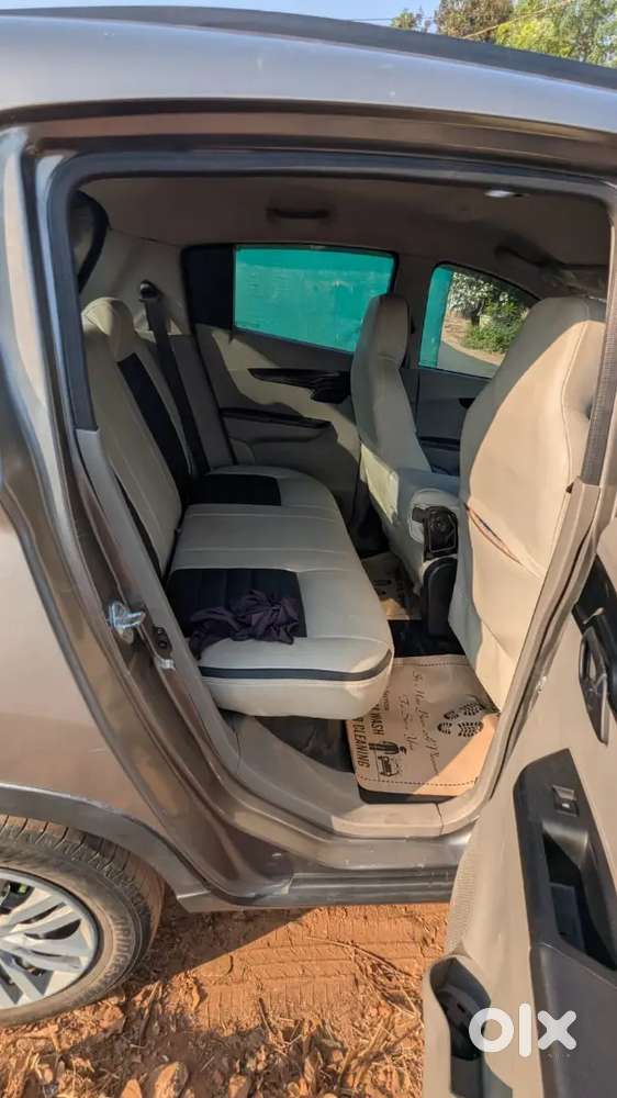 Mahindra Kuv100 Nxt 2017 Petrol 76000 Km Driven