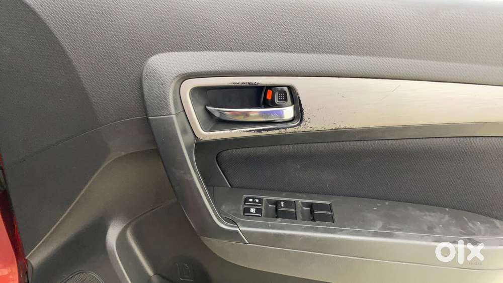 Maruti Suzuki Vitara Brezza Zdi, 2017, Diesel