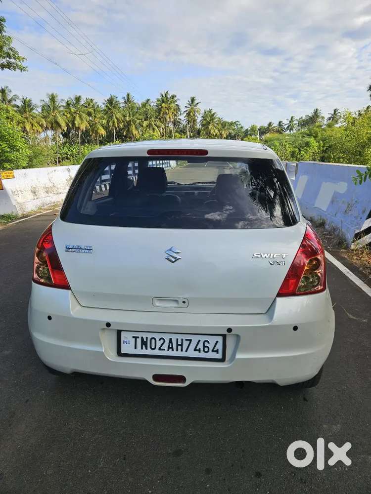 Maruti Suzuki Swift 2009 Petrol 78000 Km Driven