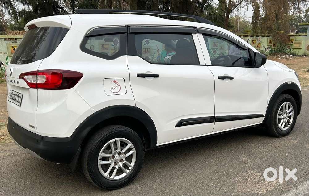 Renault Triber 1.0 Rxe, 2020, Petrol