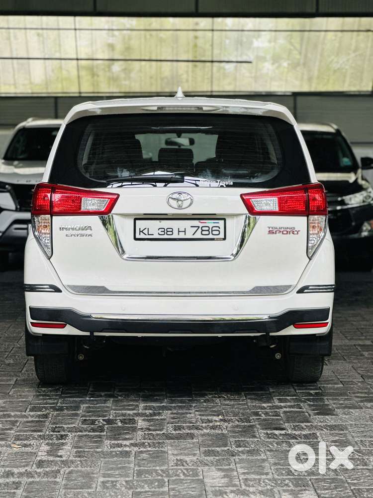 Toyota Innova Crysta 2.4 G Plus Mt 8 Str, 2019, Diesel