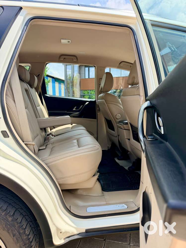 Mahindra Xuv500 W8, 2017, Diesel