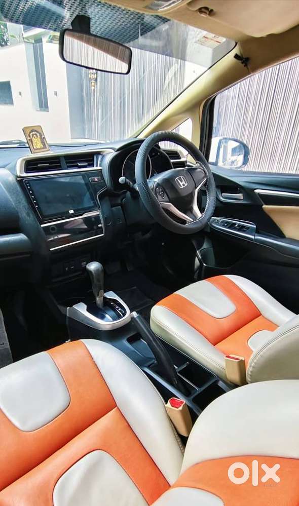Honda Jazz V Automatic, 2016, Petrol