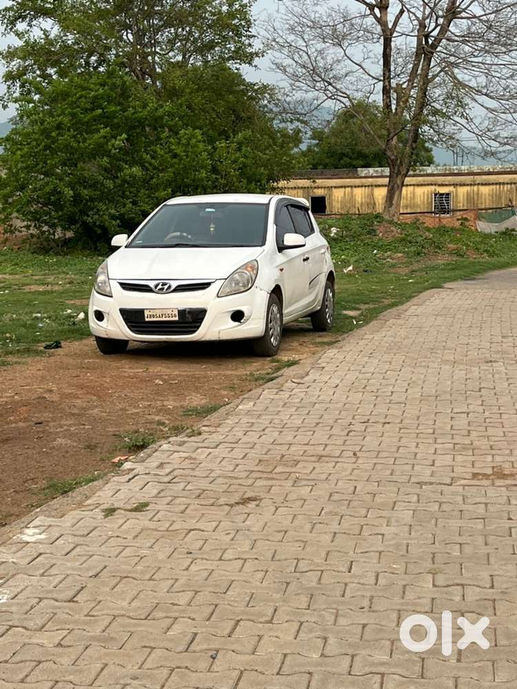 Hyundai I20 Petrol Manual 2012