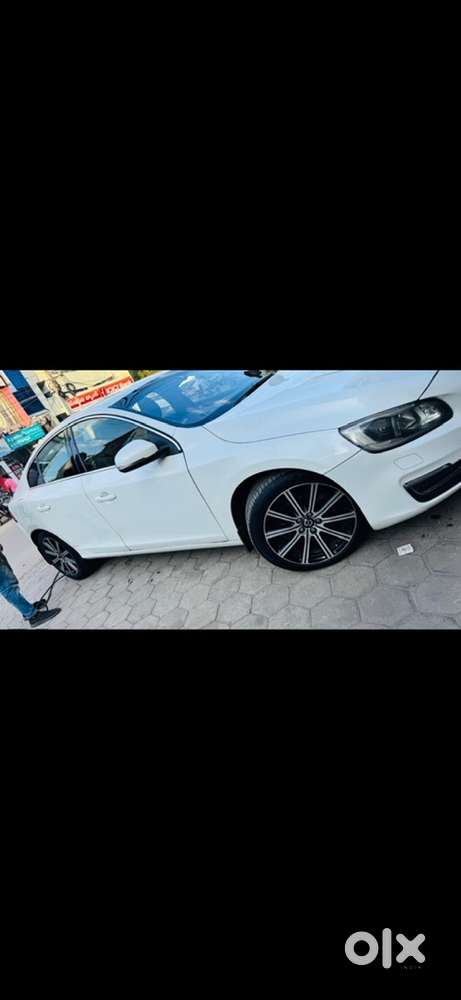 2015 Volvo S60 D5 Automatic