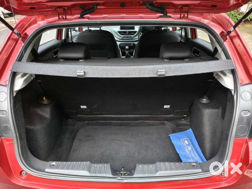 Tata Altroz 1.2 Xz (o), 2020, Petrol