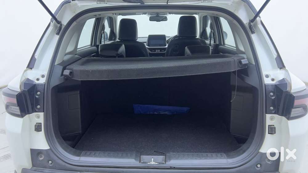 Maruti Suzuki Vitara Brezza 1.5 Zxi, 2023, Petrol