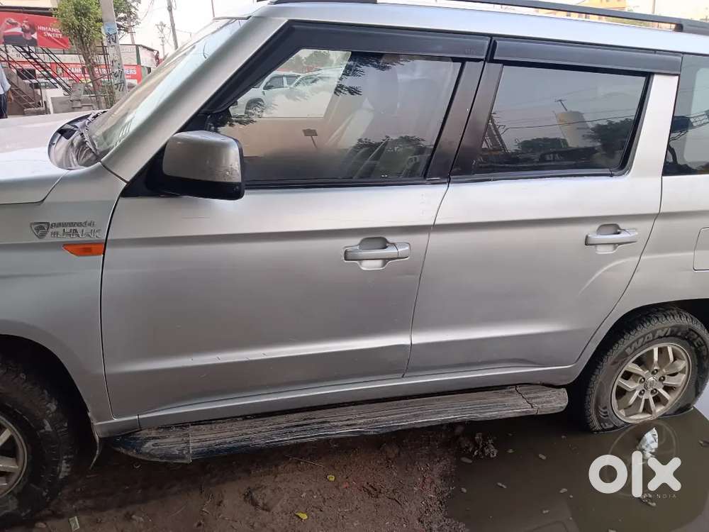 Mahindra Tuv 300 2018