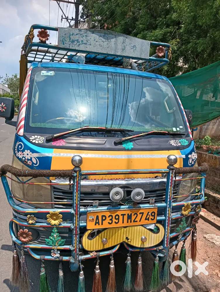 TATA INTRA V30