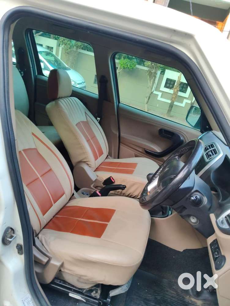 Mahindra Bolero Neo 1.5 N8, 2022, Diesel