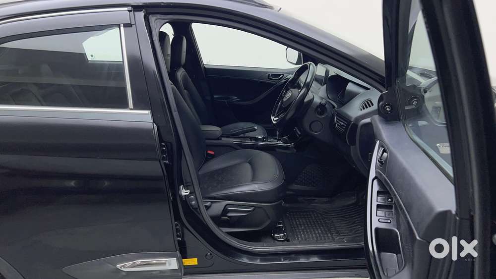 Tata Nexon 1.2 Revotron Xza Plus (o) Dark Edition, 2021, Petrol