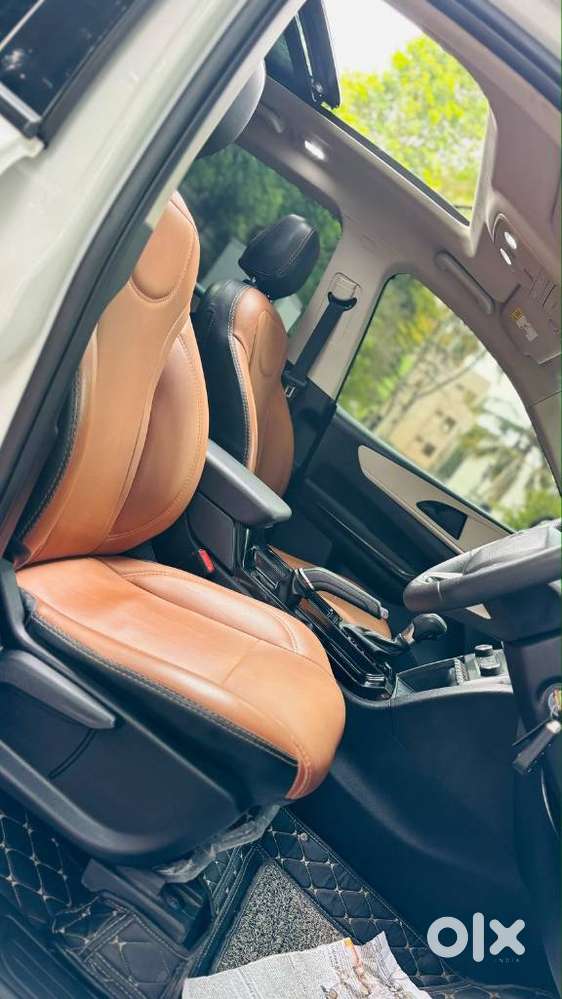Mahindra Xuv700 2.2 Ax 5 Diesel At 7 Str, 2022, Diesel