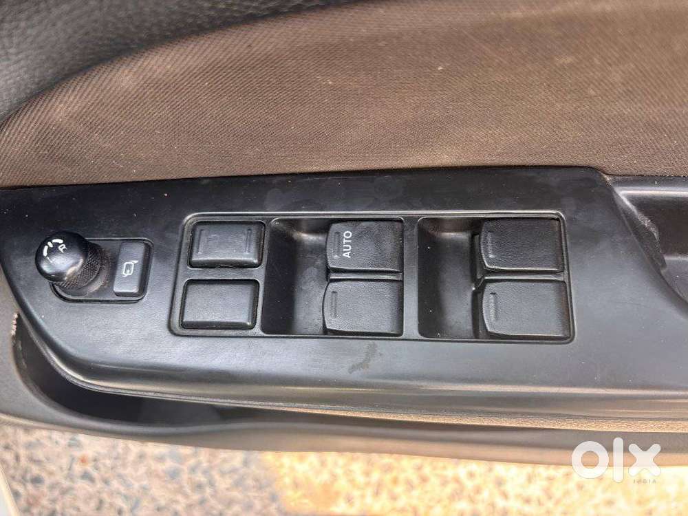 Maruti Suzuki Swift 1.2 Vxi (o), 2017, Petrol