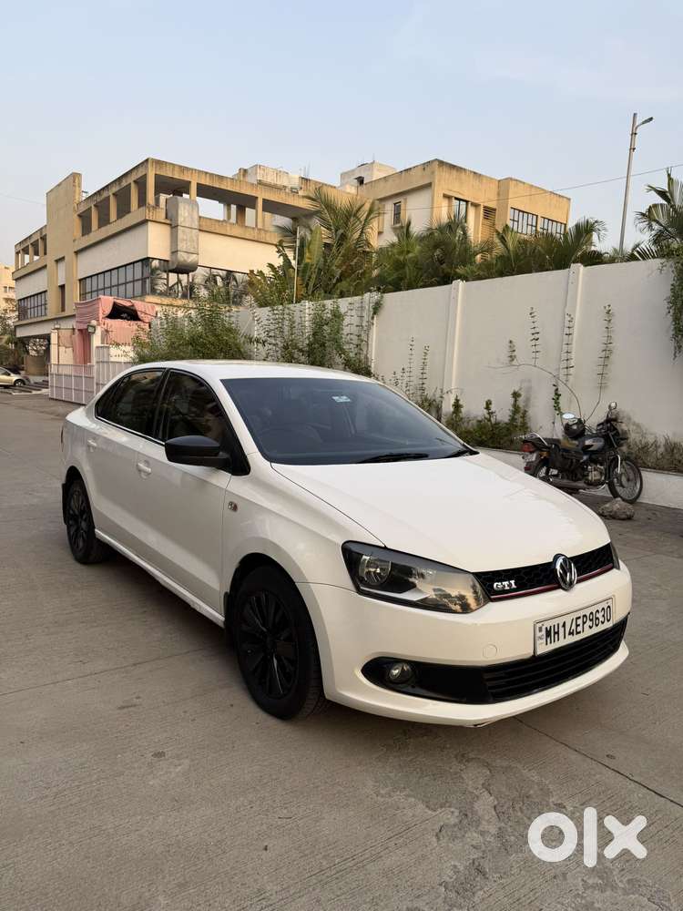 Volkswagen Vento 1.2 Tsi Highline Plus At, 2014, Petrol