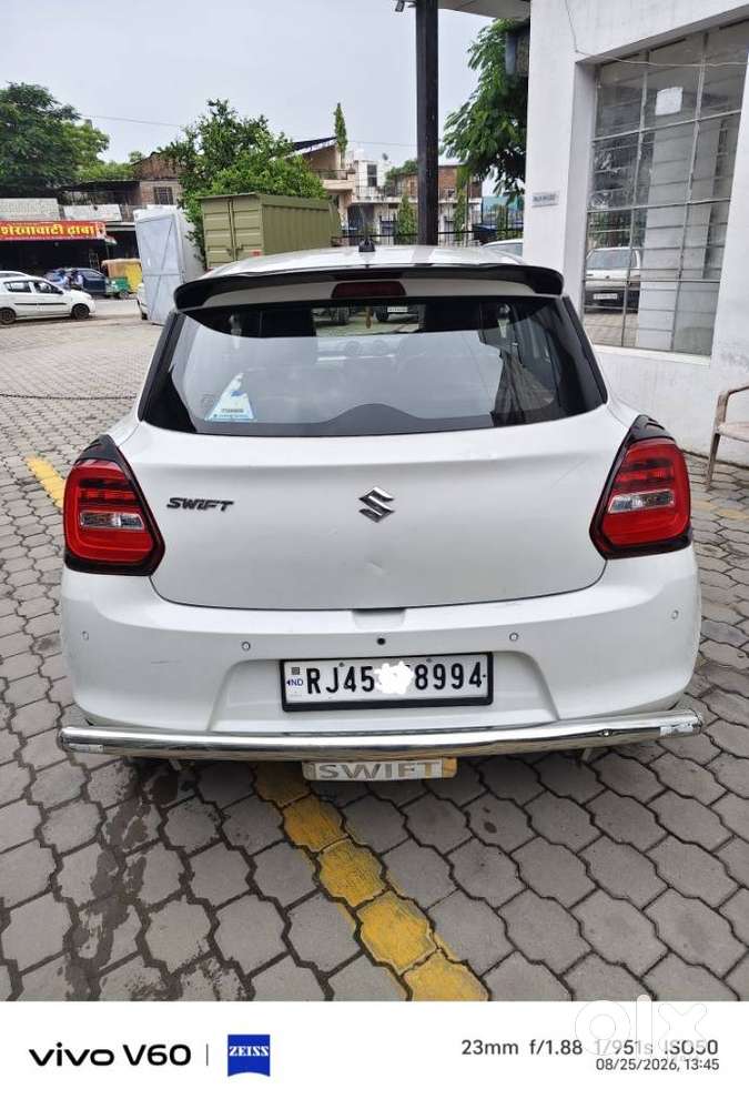 Maruti Suzuki Swift 1.2 Vxi (o), 2022, Petrol