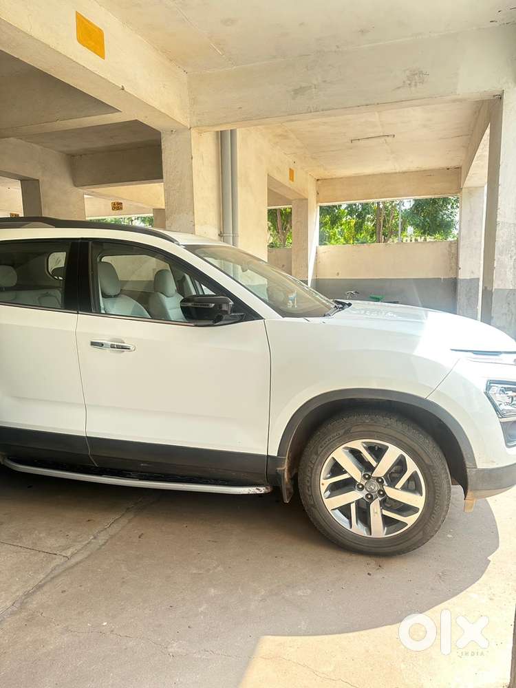 2023 Tata Safari Diesel Automatic