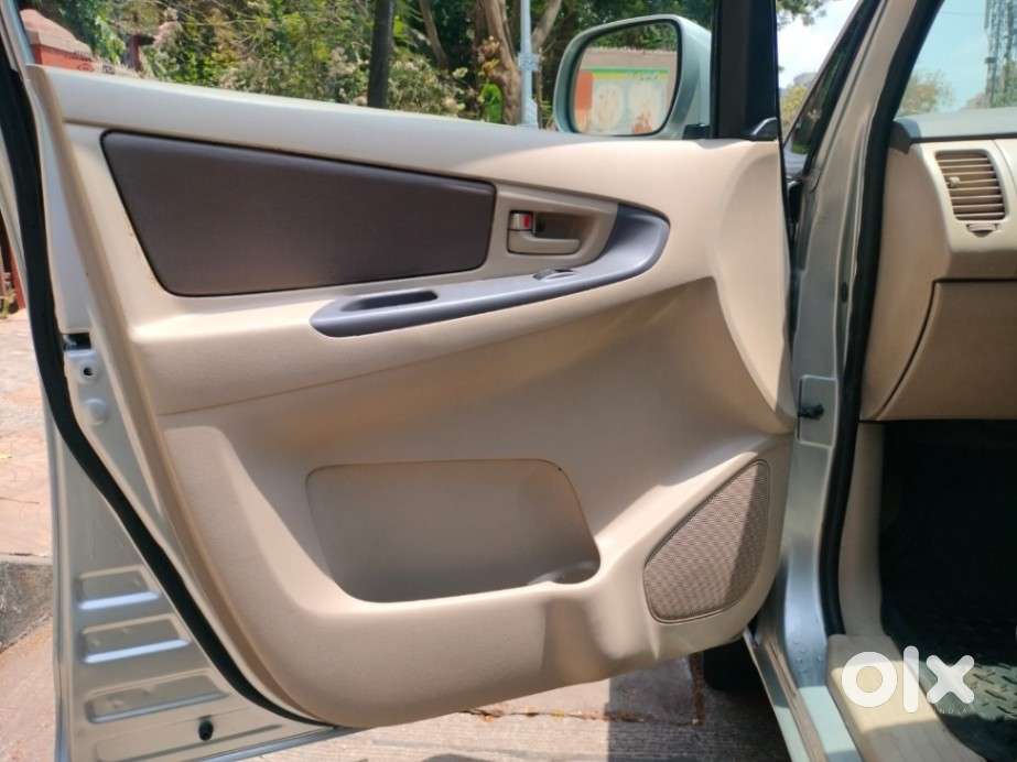 Toyota Innova 2.5 G (diesel) 8 Seater, 2007, Diesel