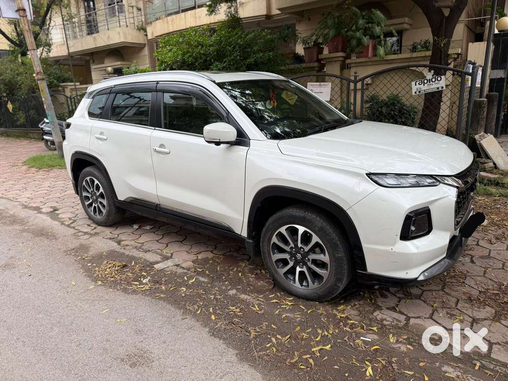 Maruti Suzuki Grand Vitara 1.5 Alpha Plus Intelligent Hybrid Ecvt, 2..