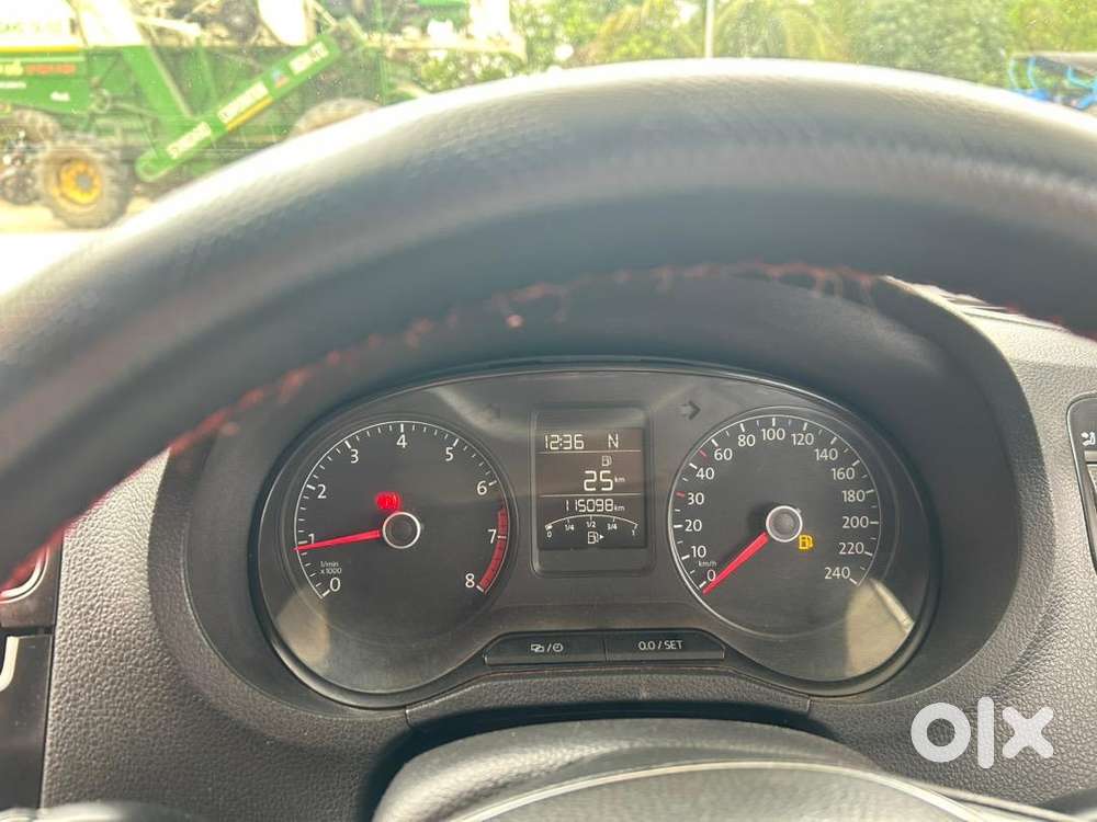 Volkswagen Petrol Automatic 2015