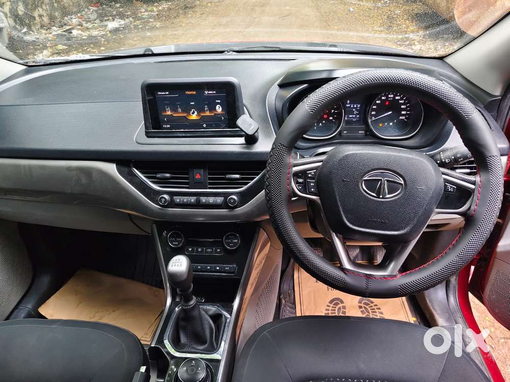 Tata Nexon 1.2 Revotron Xz Plus (s), 2017, Petrol