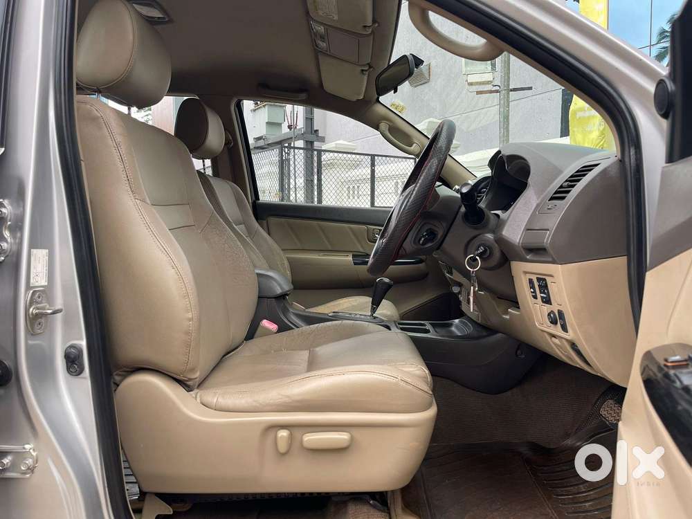 Toyota Fortuner 3.0 4x2 Automatic, 2012, Diesel