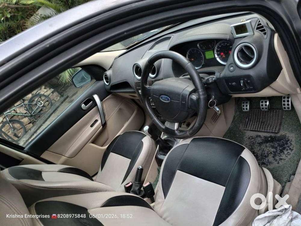 Ford Fiesta Petrol Titanium, 2008, Cng & Hybrids