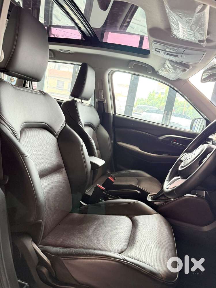 Maruti Suzuki Grand Vitara 1.5 Alpha Smart Hybrid At, 2023, Petrol