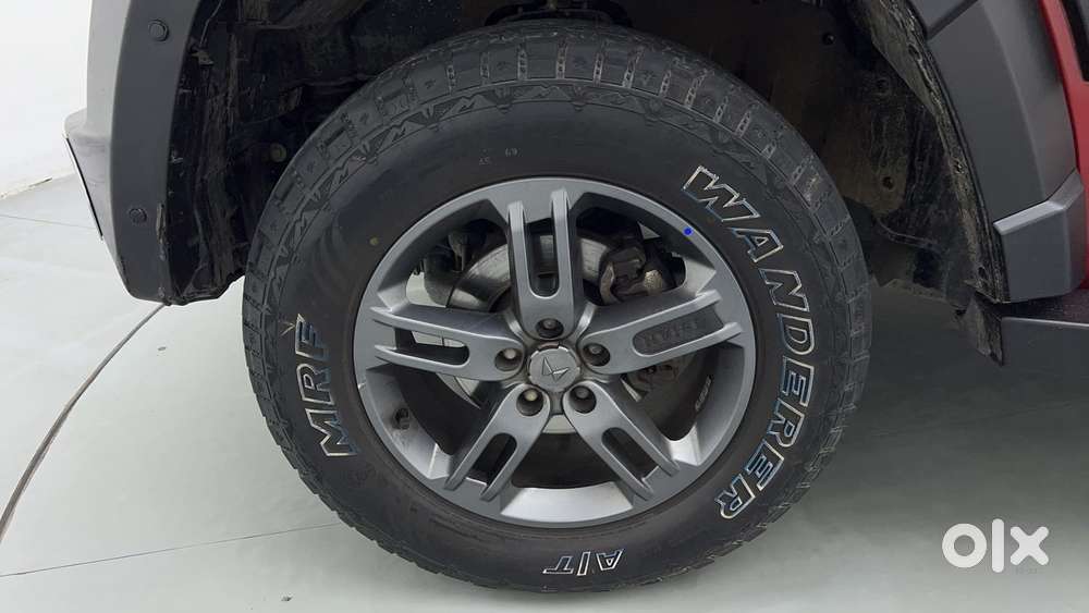 Mahindra Thar Lx Hard Top Petrol Mt 4wd, 2023, Petrol