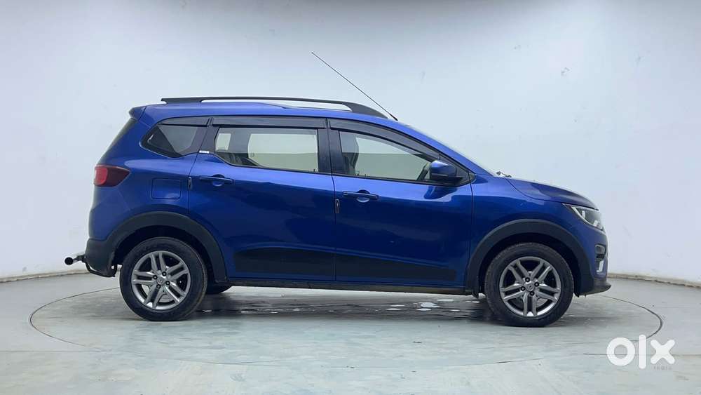 Renault Triber Rxz, 2021, Petrol