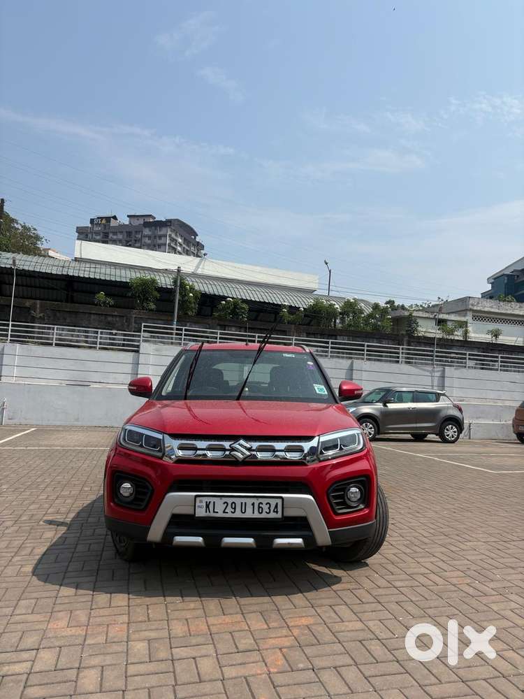 Maruti Suzuki Brezza 1.5 Zxi Smart Hybrid, 2022, Petrol