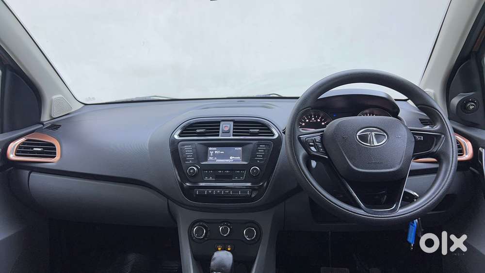 Tata Tigor Xza, 2018, Petrol