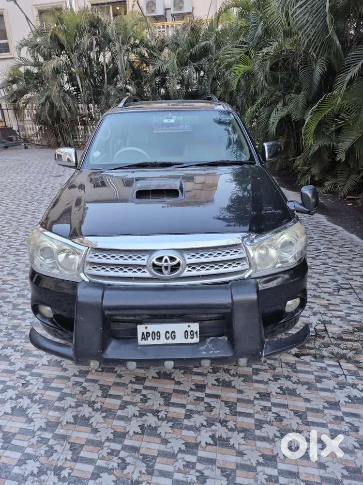 Toyota Fortuner 2010 Diesel Well Maintained