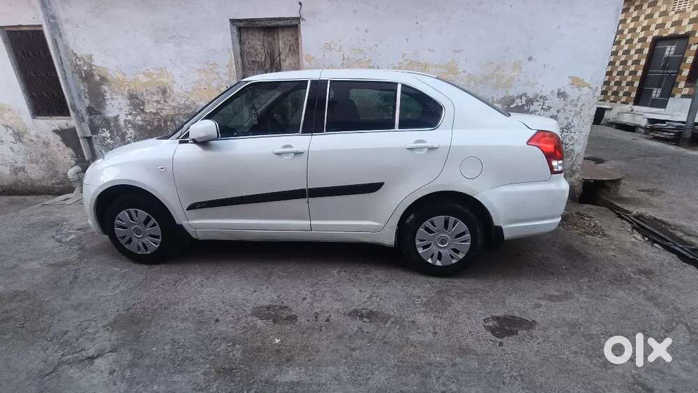 Maruti Suzuki Dzire 1.2 Vxi 2010