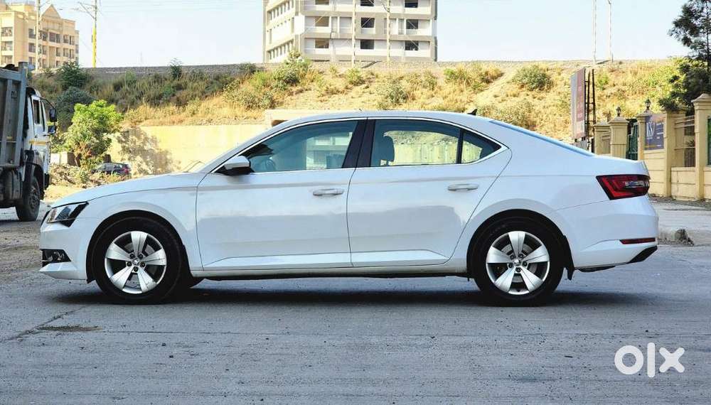 Skoda Superb Style 1.8, 2016, Petrol