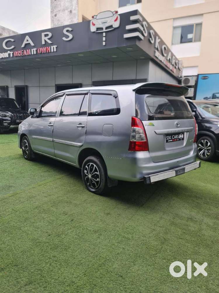 Toyota Innova 2.5 G (diesel) 7 Seater Bs Iv, 2016, Diesel