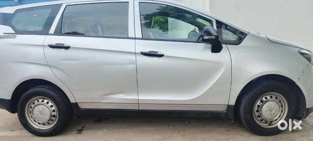 Mahindra Marazzo 1.5 2019