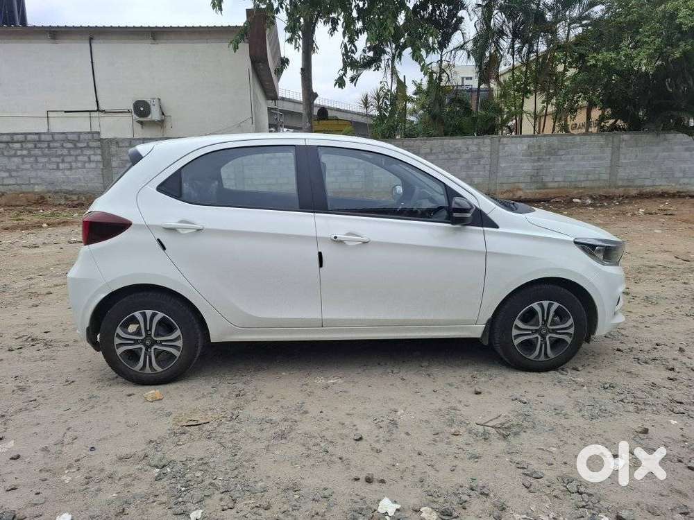 Tata Tiago 1.2 Revotron Xza Plus Amt, 2024, Petrol
